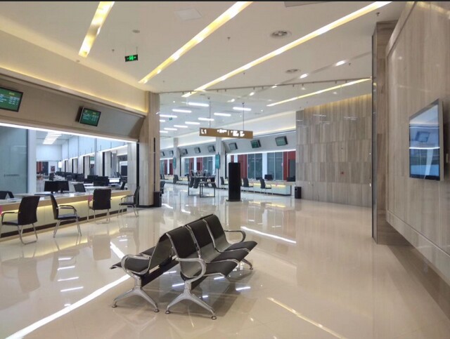 泰州興化市政務服務中心200窗口液晶叫號系統(tǒng)、PAD評價系統(tǒng)、觸摸查詢系統(tǒng)、自